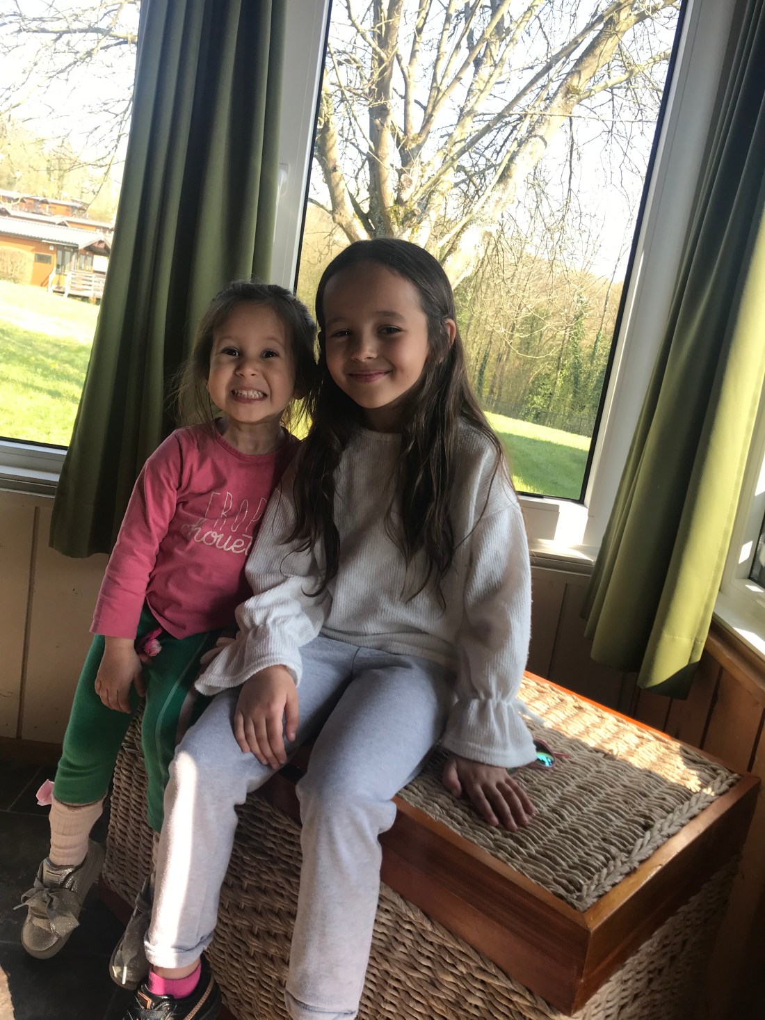 9564C724-5E60-4E47-8927-20F4E7ED8F88